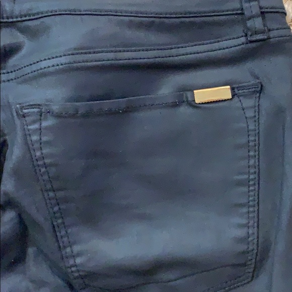 Zara Woman slim fit coated zipper black denim pant - Picture 8 of 8